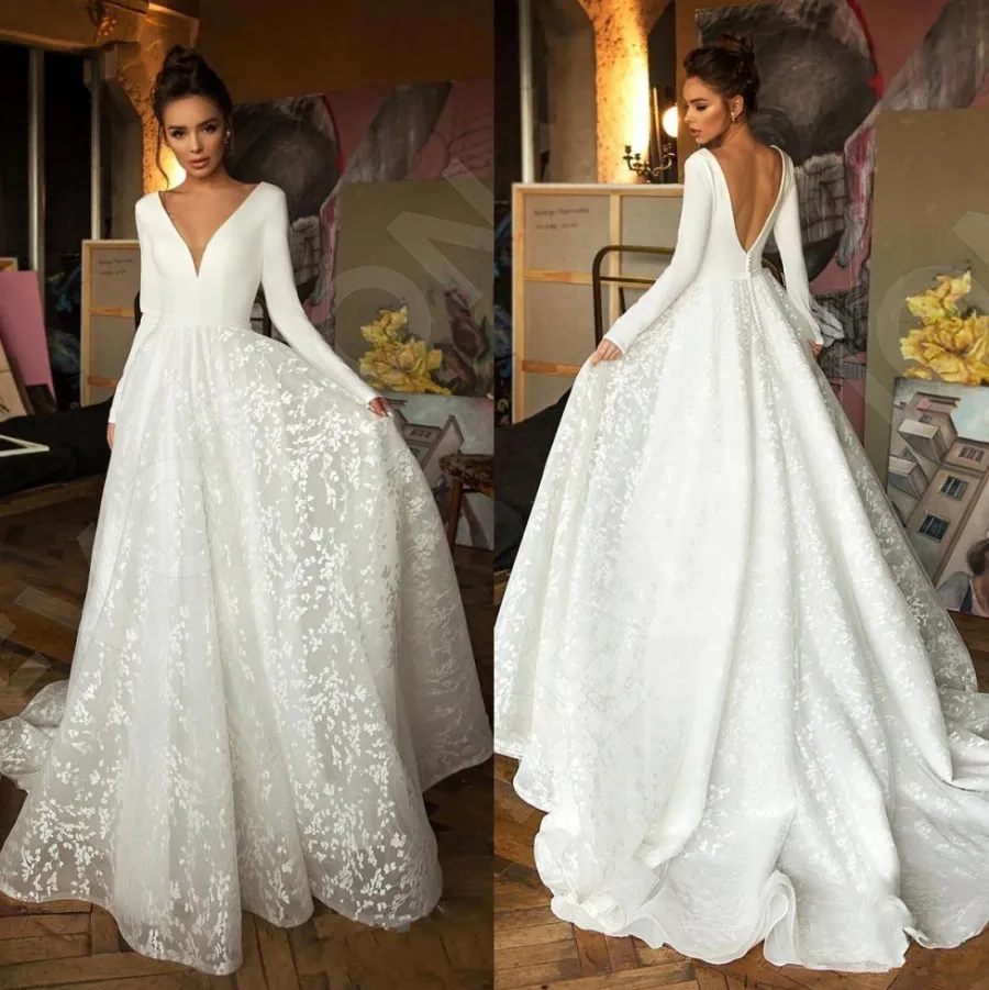 Fantastyczna Koronkowa Backless Suknie Ślubne Głębokie V Neck Linia Długie Rękawy Suknie Ślubne Sweep Train Robe de Mariée