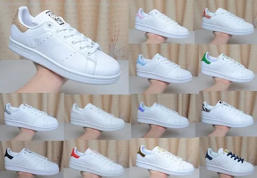 정품 가죽 Stan Smith 디자이너 신발 남성 여성 Chaussures 얼룩말 꽃 트리플 화이트 블랙 스케이트 보드 스포츠 스니커즈 운동화