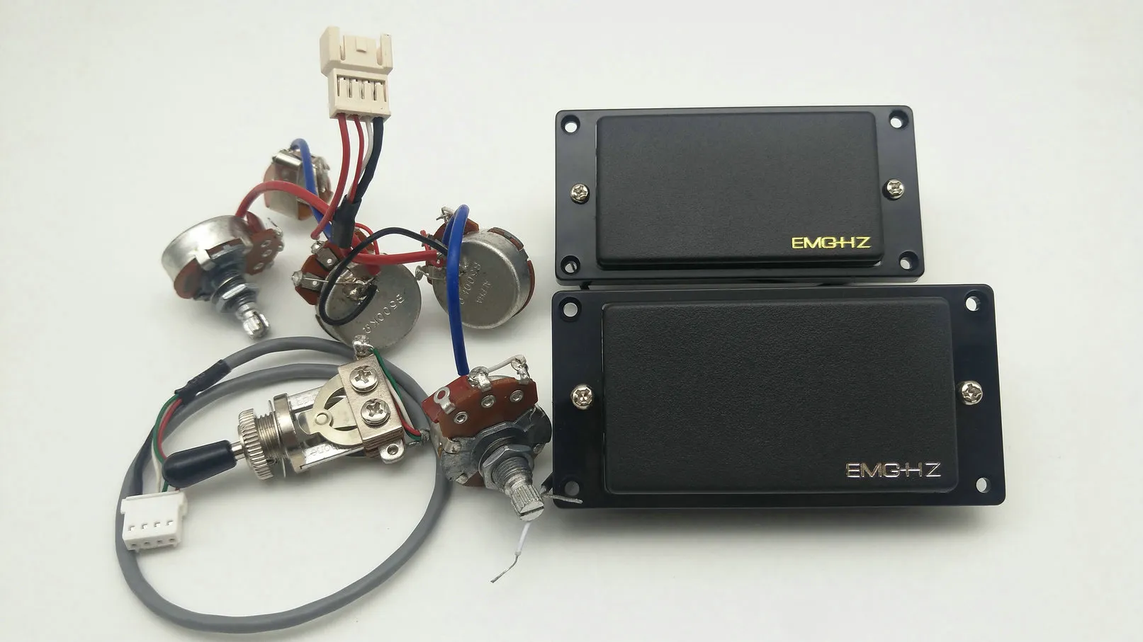 DHgate.com:EMG HZ Active Humbucker Pickups Set with Wiring