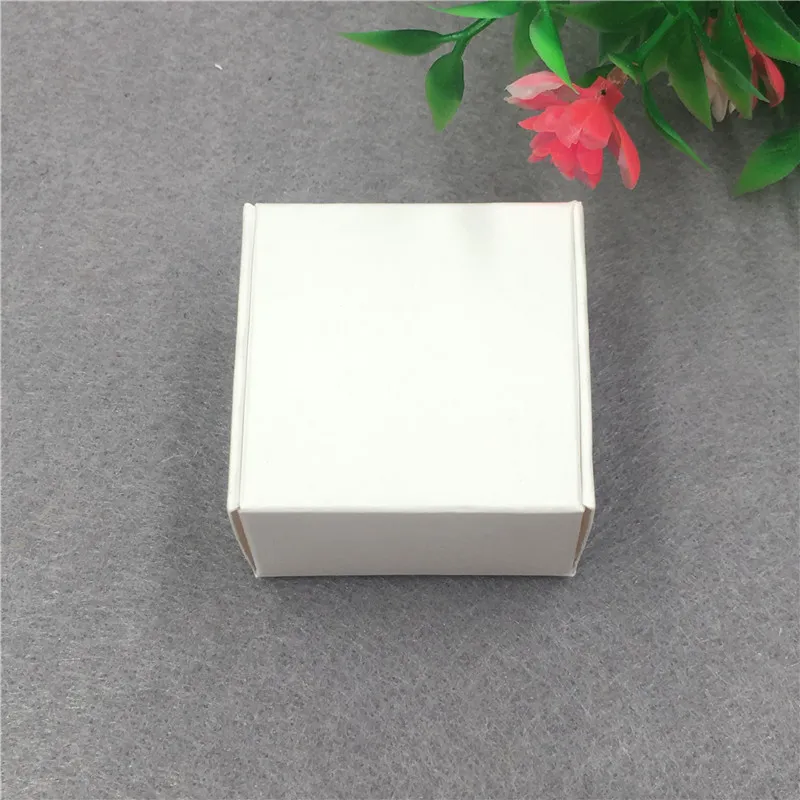 24 pcs 4x4x2 5cm square box DIY handmade wedding cake candy chocolate box Cute Mini soap222u