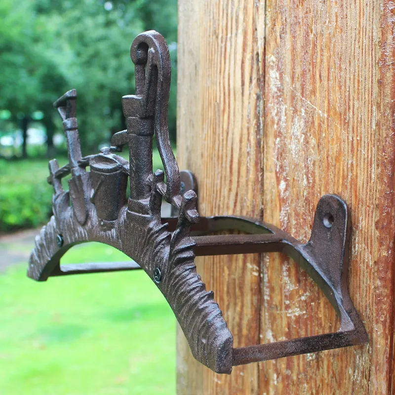 Smidesjärn slang rack hållare spade trädgård dekorativ slangrulle hänger stativ gjutjärn antik rost väggmontering vintage prydnad h249p