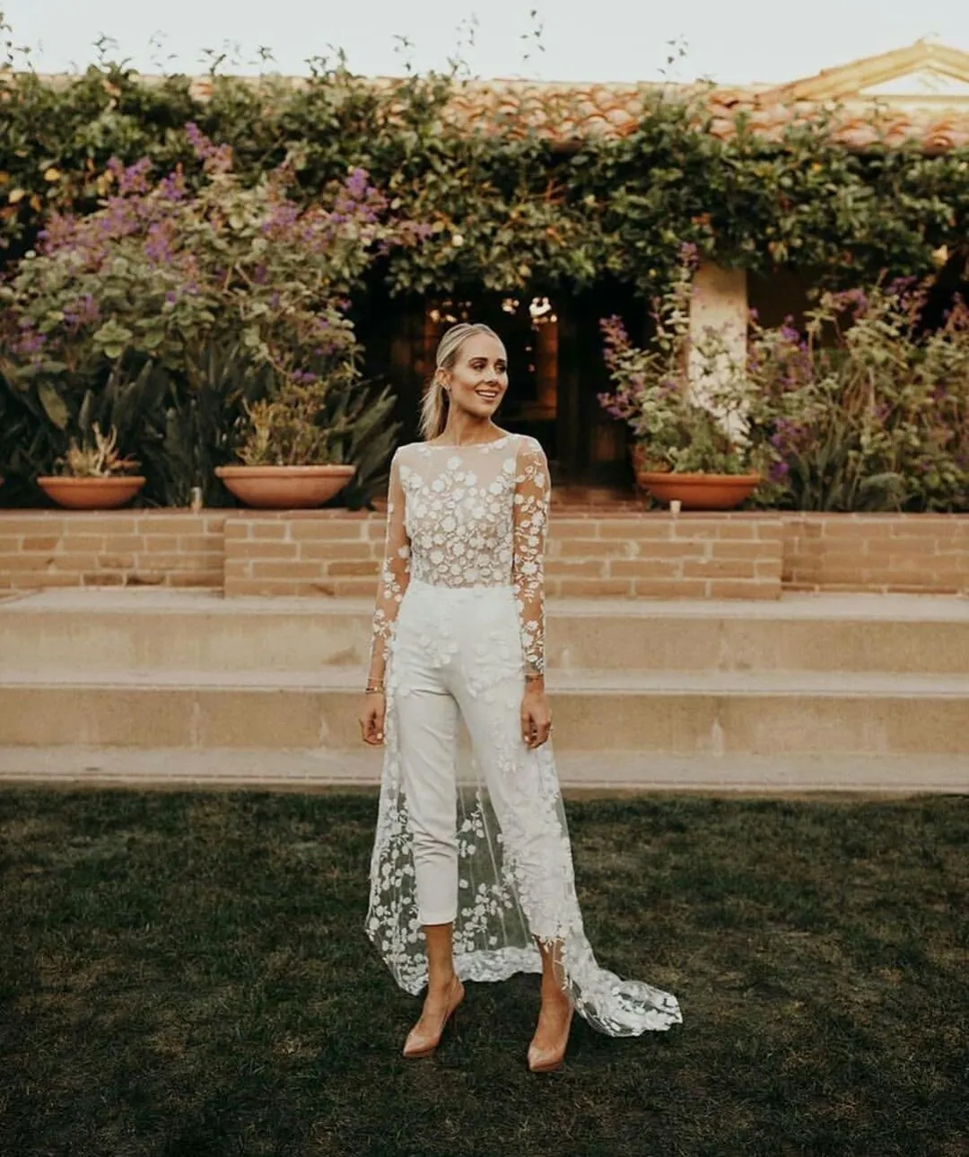 Beach Wedding Bridal Jumpsuits Jewel Neck Lace Appliqued Backless