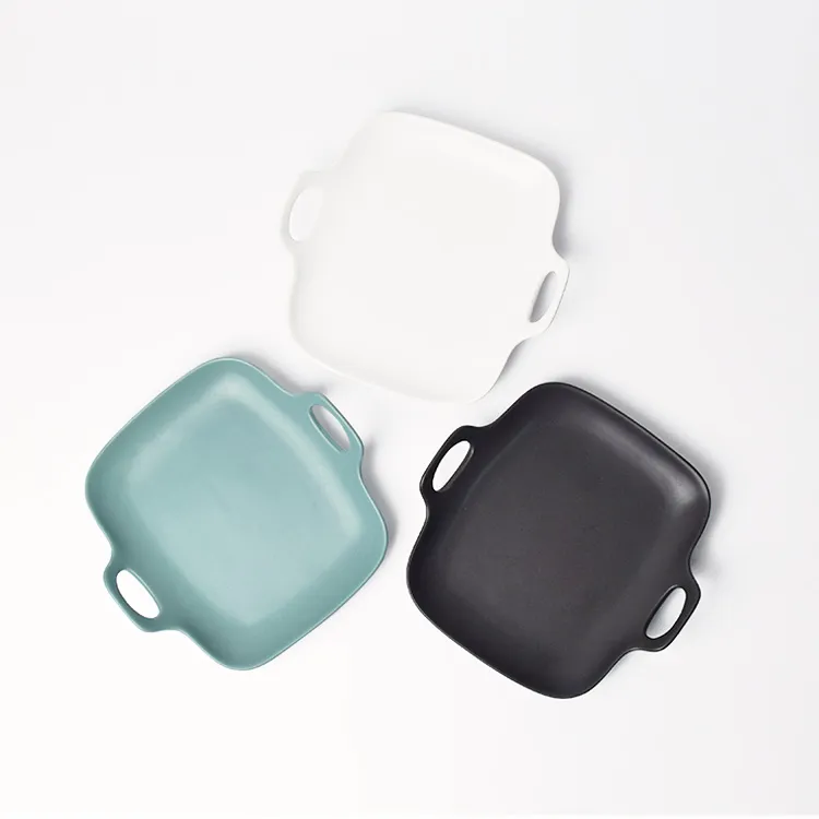 Piatti piani in ceramica stile Zakka giapponese Finitura opaca Due manici Piatti quadrati da 8 pollici per bistecca Riso Pasta Insalata Torta Bianco Nero Verde