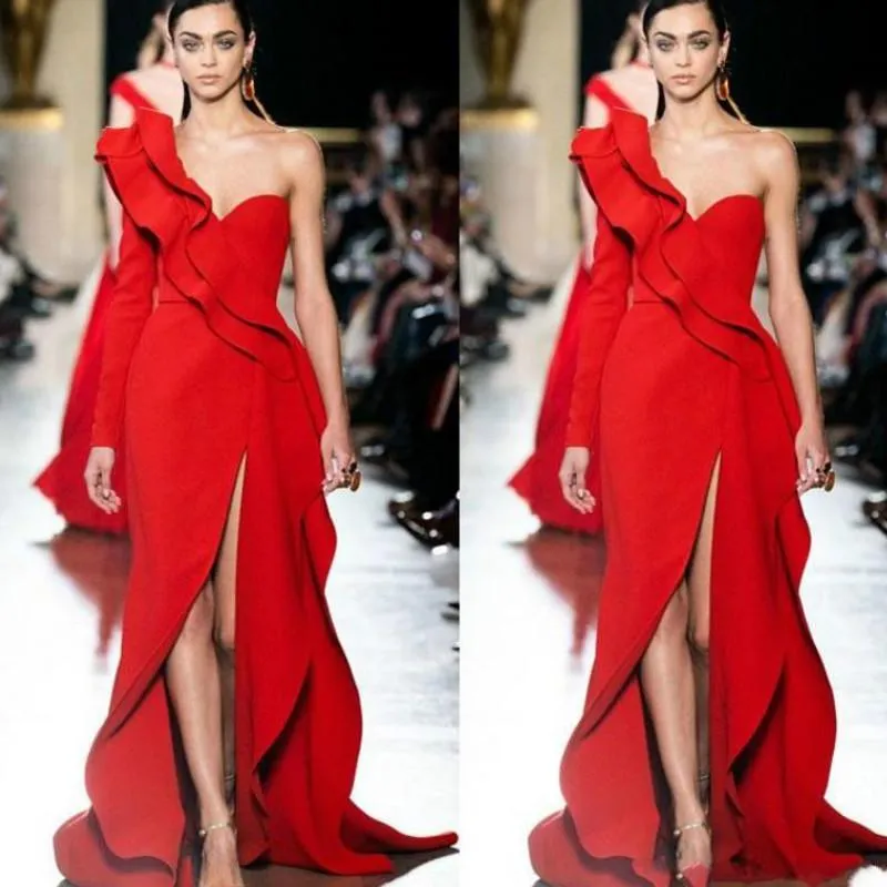 Novos vestidos vermelhos modernos um ombro de manga longa dividida Festa formal de festa de noite de pista de moda de moda de moda desgaste personalizado