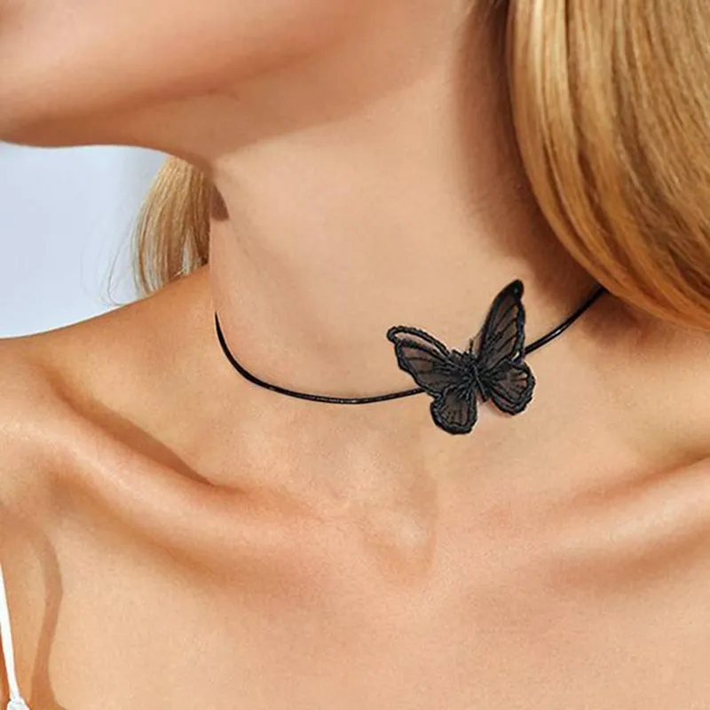 Bohemian Crystal Butterflyチョーカーブラックレースビーズパヴェ昆虫魅惑の女性と女の子のためのペンダントネックレス