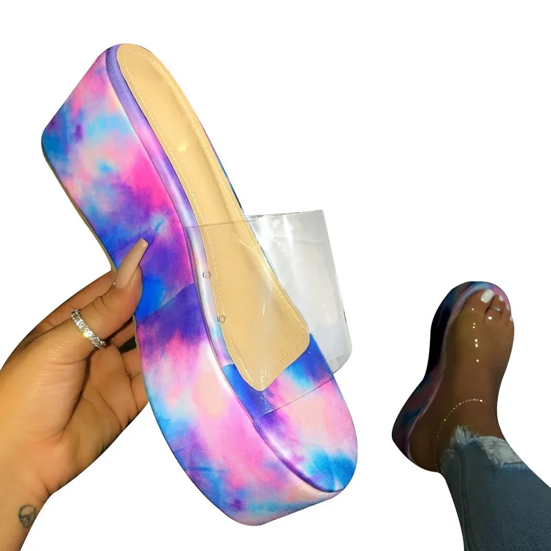 Vattentät plattform Hög häl PVC Sommar 2020 Nya skor Kvinnor Utomhusstrand Sandaler Transparenta Non-Slip Slitstarka Slippers Ladies