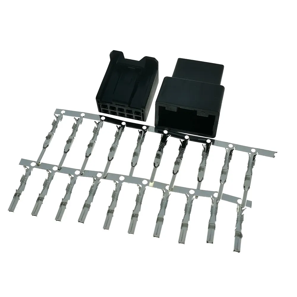 10 PIN-navigatieconnector, 10P Multimedia CD HOST-luidsprekeruitgangsstekker voor TOYOTA CAMRY