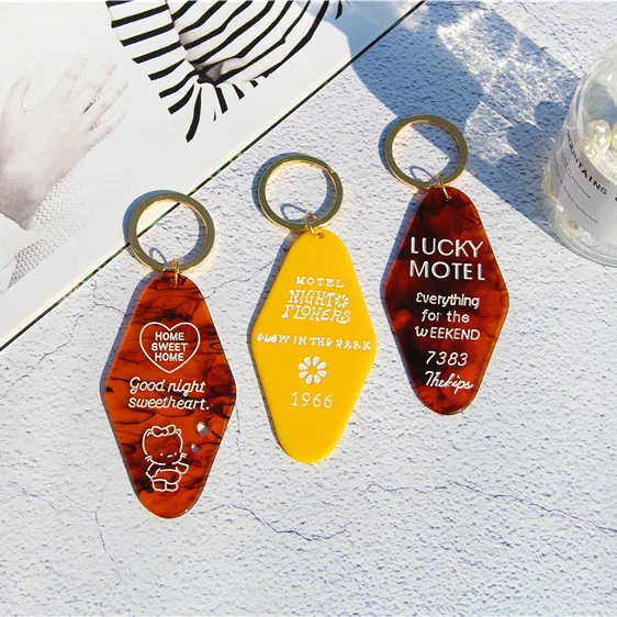 Custom hotel keychain sale