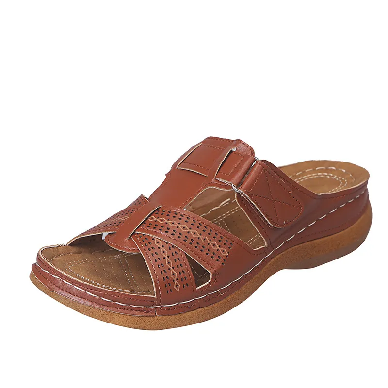 2019 Toppkvalitet Kvinnor Slipper Mode Designer Sandal Läder Flip Flop Slides Classic Brown Billiga Utomhus Beach Tofflor