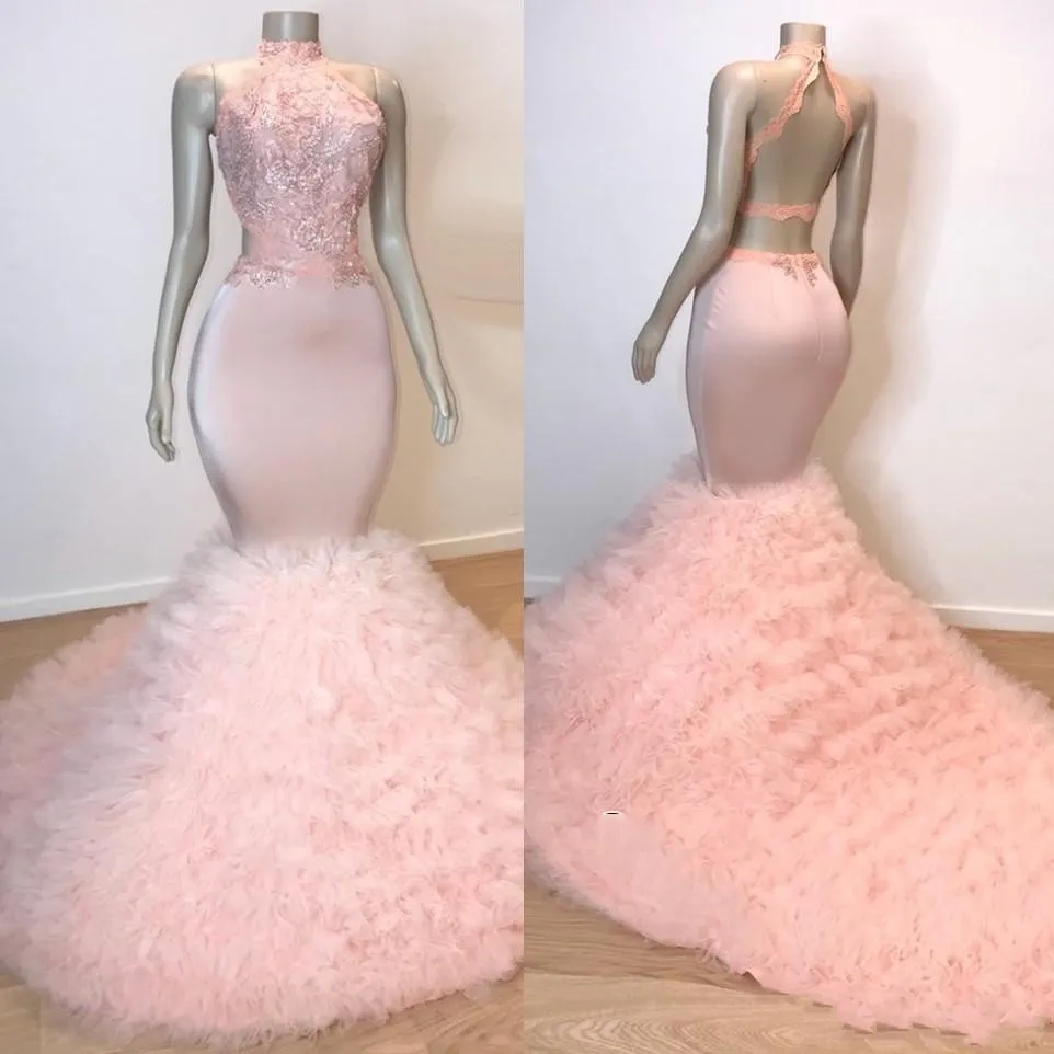2019 Nieuwe Collectie Shede Mermaid Avondjurken Halter Kant Applique Beaded Tiered Ruches Backless Sexy Sweep Train Party Prom Toga's Wear