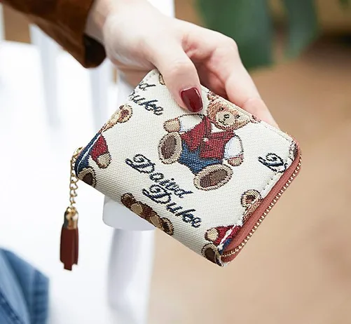 Hög gratis fraktkvalitet England Kvinnor Cartoon Bear Lovely Coin Pures End Designer Zipper Wallet Gift Billfold Bag