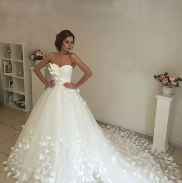 White Satin Sweet Heart Strapless Pakistani Wedding Dress Custom Wholesale Turkey Istanbul Wedding Guest Dress for Women