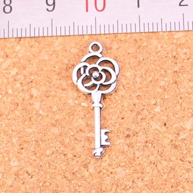 175pcs charms vintage skelett nyckel antika silverpläterade hängen gör DIY handgjorda tibetanska silver smycken 28 * 11mm