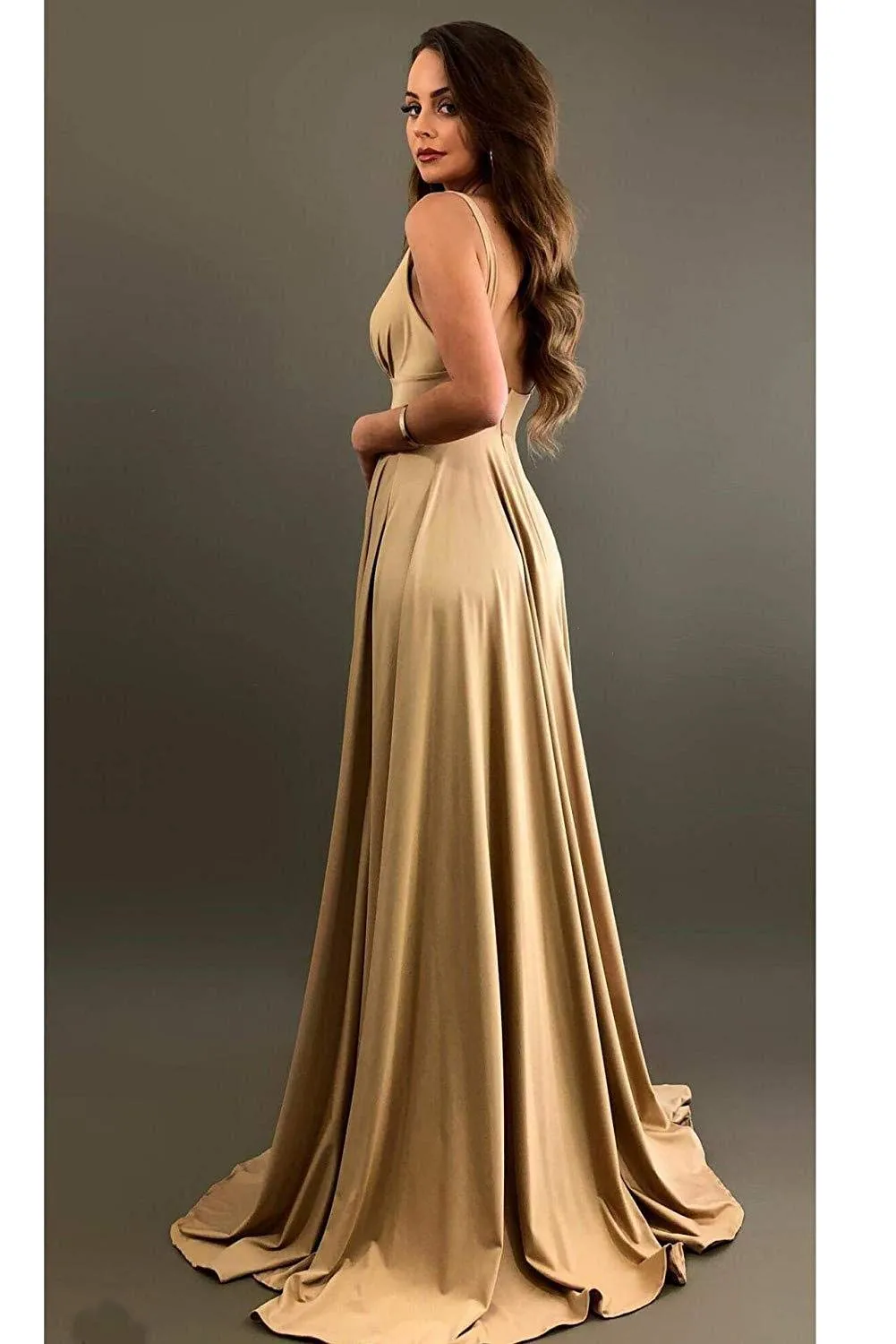2019 Vestidos De Dama De Honor Dorados Largos Y Atractivos Cuello