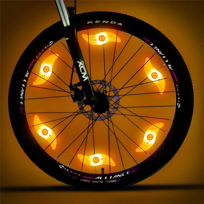 الدراجة تكلم الأنوار 6 حزمة بقيادة الدراجة أضواء العجلة مع بطاريات وشملت بالاضافة الى 6 بطاريات CR2032 اضافية ركوب الدراجات الديكور