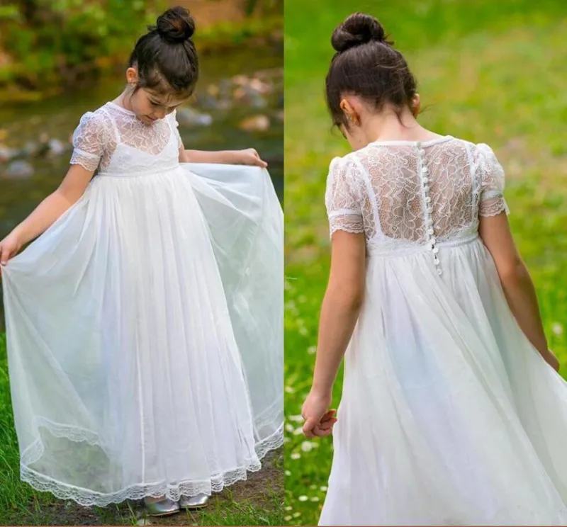 Nuovo design semplice Abito da ragazza di fiore in tulle morbido con bottoni in pizzo Maniche corte Abiti da prima comunione per principessa su misura