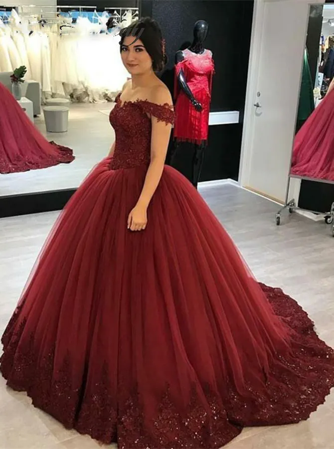 Cinderella Divine Size 6 red & cream Polyester Rhinestone V Neck Open Back  Gown — Labels Resale Boutique
