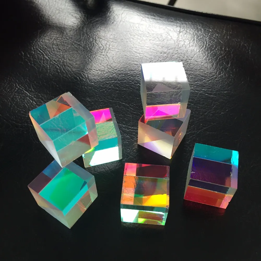 Freeshipping 10 ADET Güzel Arızalı X-Cube Prizma RGB Kombinatör Splitter Çapraz Dichroic Prizma için Parti Ev Dekorasyon SANAT DIY