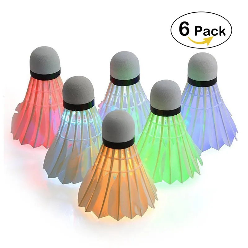 Nuovo arrivato Set da badminton a LED colorato Volano Dark Night Glow Birdies Attività sportive all'aria aperta 6 pezzi - Colormix