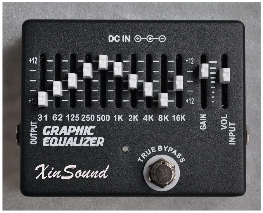 10 + 2 Band Equalizer EQ Gitarreneffektpedal XinSound EQ-99 von Handmade Graphic Equalizer