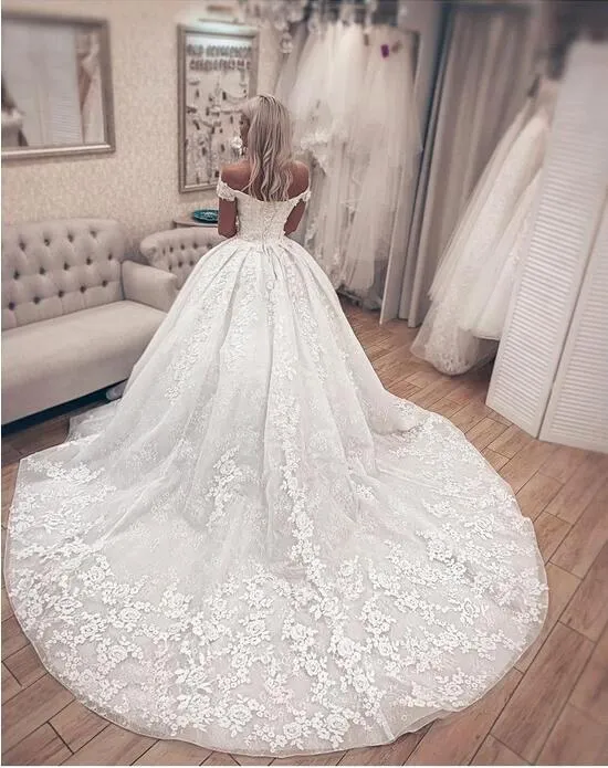 2020 Modern Cupcake Ball Gown Wedding Dresses Princess Off Shoulder 3D Flowers Beaded Expensive Lace Fashion Vestidos De Novia Plus Size
