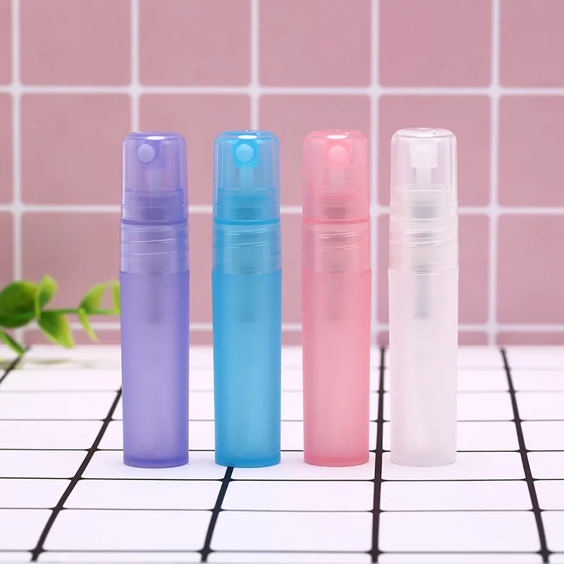 Bouteilles de pulvérisation de voyage de 5ml, conteneurs de parfum vides en plastique, stylo atomiseur rechargé