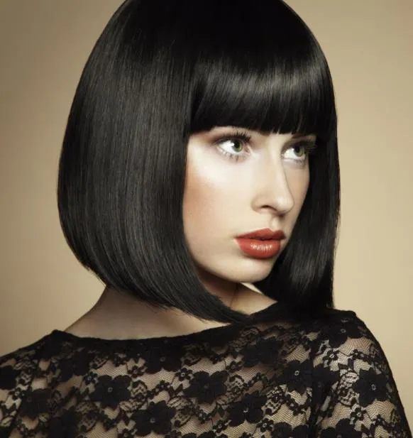 Perruque Courte Femme Noire LANA 1B - Synthétique Lisse - Neuf Avec étiquettes