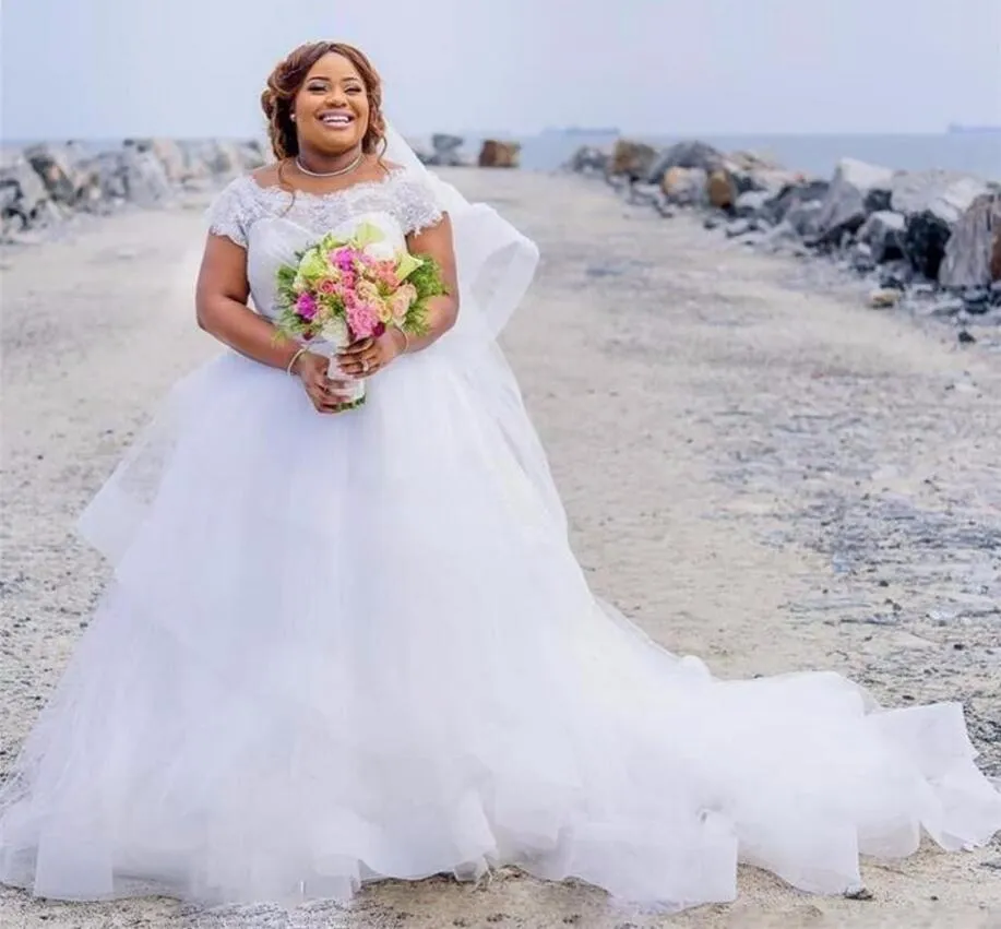 Wedding dresses for short plus size brides cheap