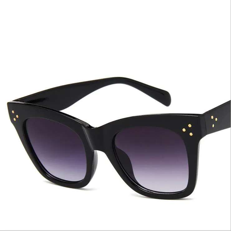Birthday Queen Sonnenbrille Für Frauen – Weiß Mit „Birthday Queen“-Schriftzug – Stylisches Party-Accessoire Für Geburtstage