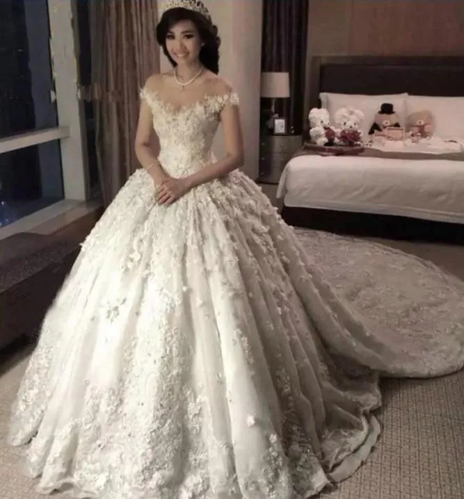 Hot Formal Off the Shoulder V Neck Ball Gown Patterns 3D Flowers Fashion Wedding Dresses with Detachable Train