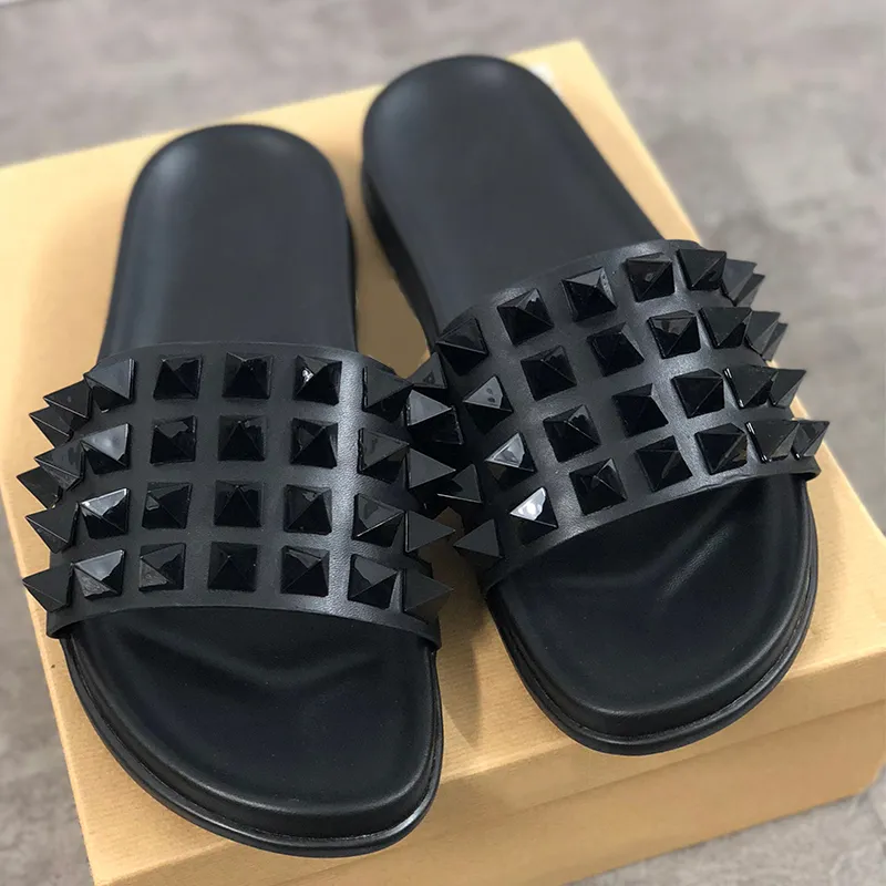 Fûts de fond rouge Tongs Pointures Sandales Sandales Noir Véritable Cuir Pantoufles Chaussures Plage Sliders Sandales 9 Couleurs Taille US 5-11