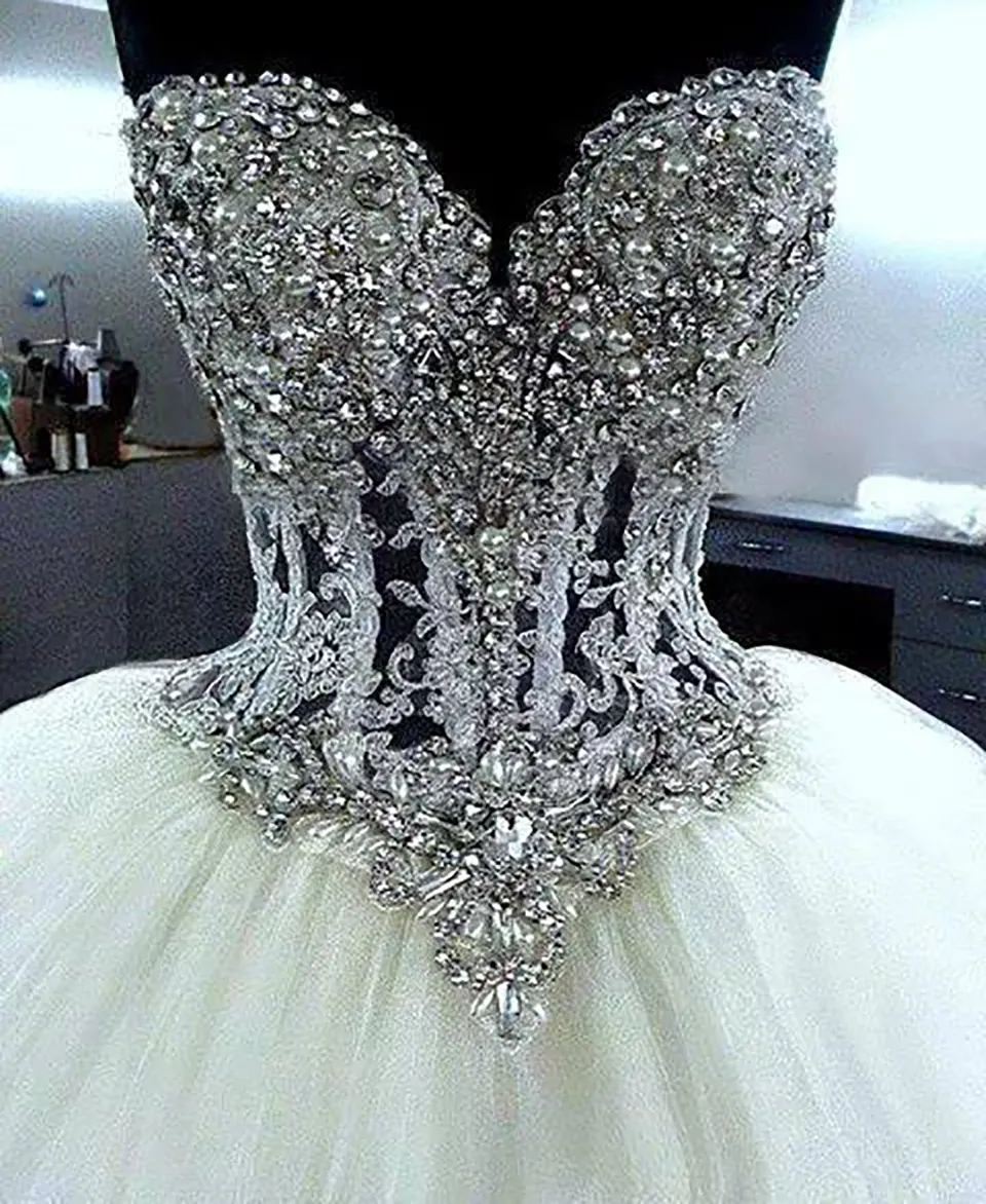 Neuankömmling, klassisches modisches Ballkleid-Hochzeitskleid mit Strass-Mieder, Brautkleid, bauschiger Rock, Tüllrock