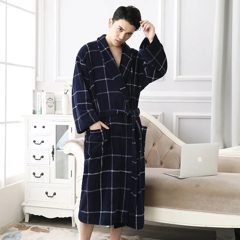 Marineblauer Mann Warmer Bademantel Winter Plaid Plus Size Langer Flanell-Bademantel Gemütlicher Kimono-Bademantel Herren-Nachtwäsche