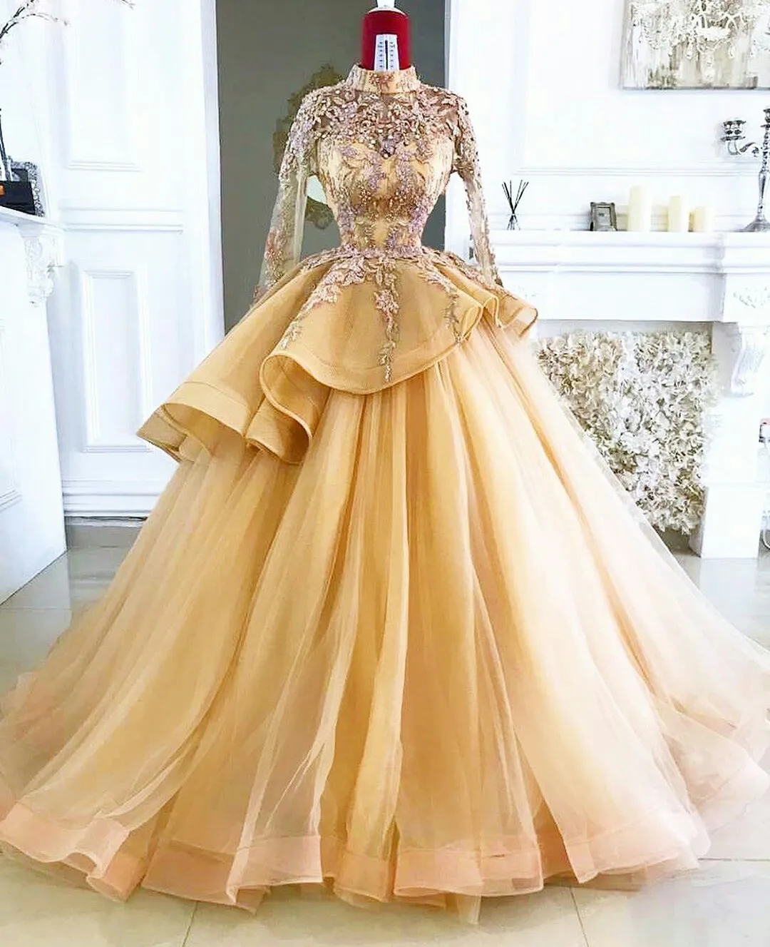 2020 Fashion Evening Dresses High Neck Long Sleeves Lace Appliques Beads  Sequins Prom Gowns Custom Made Sweep Train Special Occasion Dress