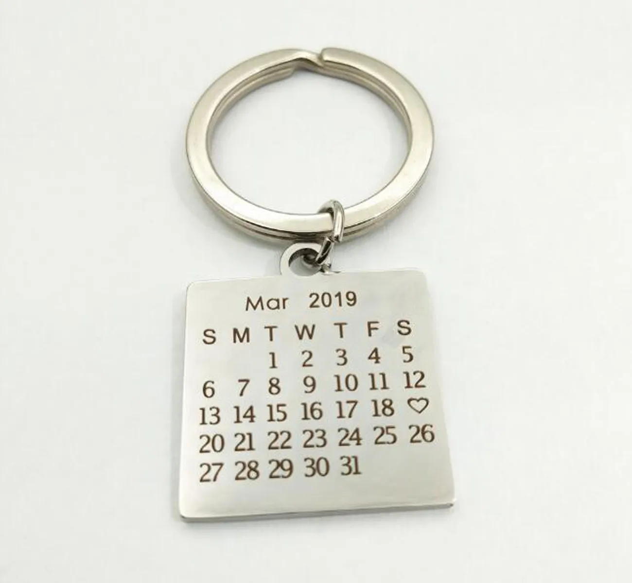 Personalized Stainless Steel Memorial Bangle Keychain With Engraved Calendar  And Date Perfect Anniversary Or Wedding Gift From Weikuijewelry, $0.7 |  DHgate.Com