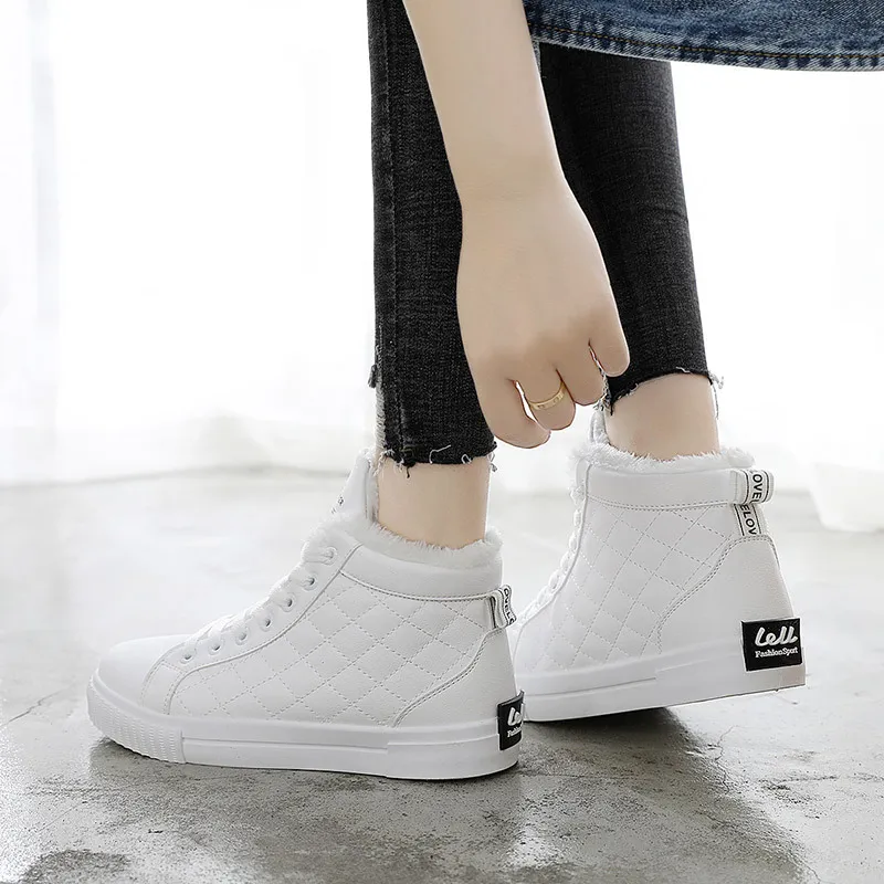 2019 Les Nouvelles Bottes Femmes Chaussures De Mode Cuir PU Plate Forme A Lacets Casual Baskets Blanches Tenis Feminino Y763 Du 30 62 DHgate