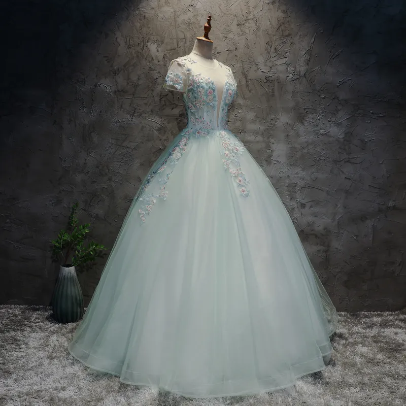 2018 Fashion Embroidrey Sequins Ball Gown Quinceanera Dresses Beading Organza Lace Up Sweet 16 Dresses Debutante 15 Year Party Dress BQ86 From 102 75 DHgate