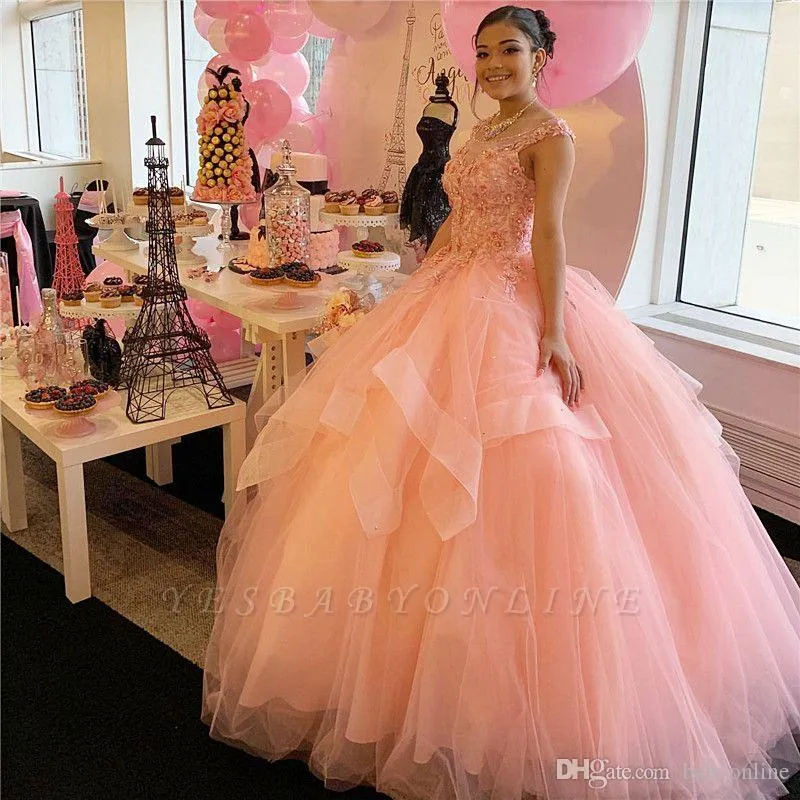 Księżniczka brzoskwiniowa suknia kulowa Quinceanera Suknie Scoop Neck Kryształy Kryształy Tier Tulle Ruched Długie słodkie 15 Dress Prom Suknie Wieczorowe Korant