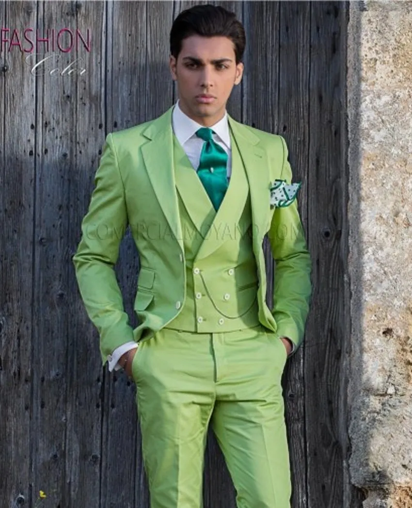 Fashion Light Green Groom Tuxedos Notch Lapel Groomsmen Mens Bröllopsklänning Utmärkt Man Jacka Blazer 3 Piece Suit (Jacka + Byxor + Vest + Tie) 51