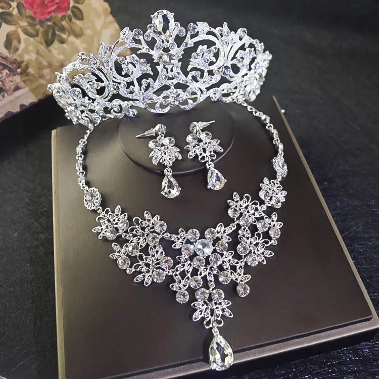 Diamond Flower Crown Drie Stuks Set Neckalce Dames Sieraden Diamond Crowns Bruid Bruiloft Accessoires (Crown + Ketting + Oorbellen)