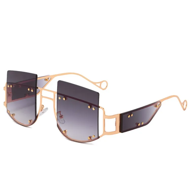 Duży nit stopowy kwadratowe okulary przeciwsłoneczne Mężczyźni Modne okulary przeciwsłoneczne Retro Kobiety Cień 5 Kolory Hurtownie