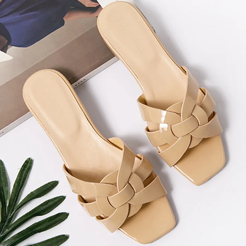Modele sandale sales 2018