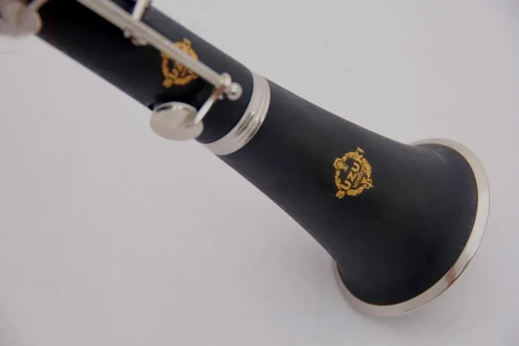 Novo Suzuki B Flat 17 Keys Clarinete Alta Qualidade Bakelite Níquel Prata Brand Musical Woodwind Instruments Com Caso Frete Grátis