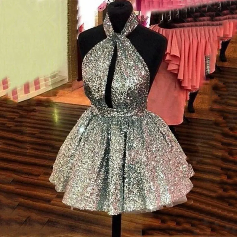 Pas cher Mousseux Mini Robes De Bal De Bal Robe Sequin Femmes Puffy Robes Courtes Argent Or Couleur Personnalisée Dos Ouvert Robe De Soirée Sexy