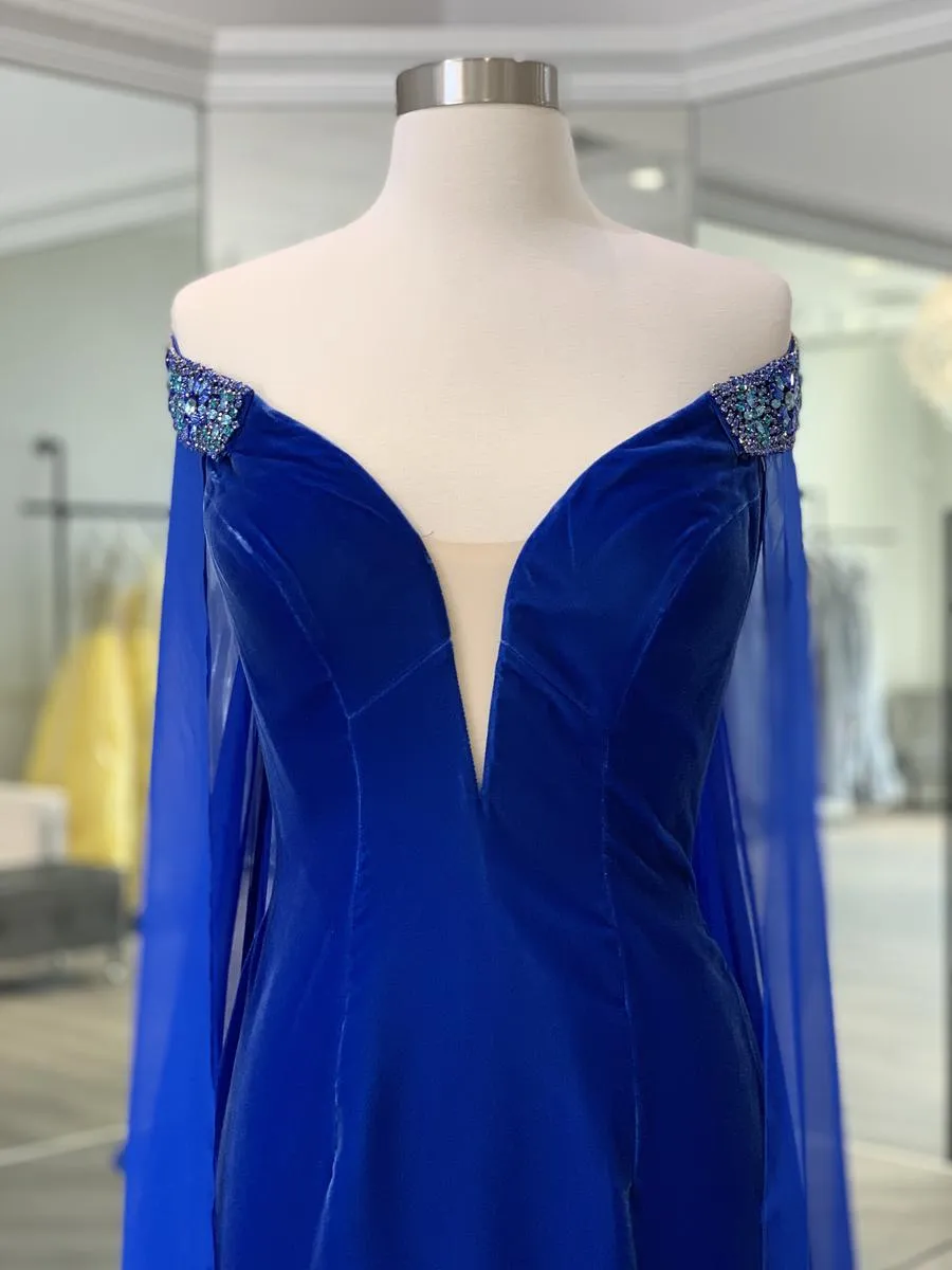 Abito da spettacolo Miss Mrs Lady 2023 Velluto blu reale Abiti eleganti da tappeto rosso couture con mantella in chiffon con perline sulla spalla S216G