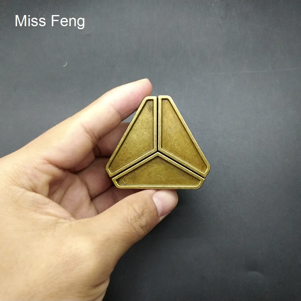 H464 / Geometric Shape Magic Toy Zinc Alloy Triangle Model Metal Puzzle Game
