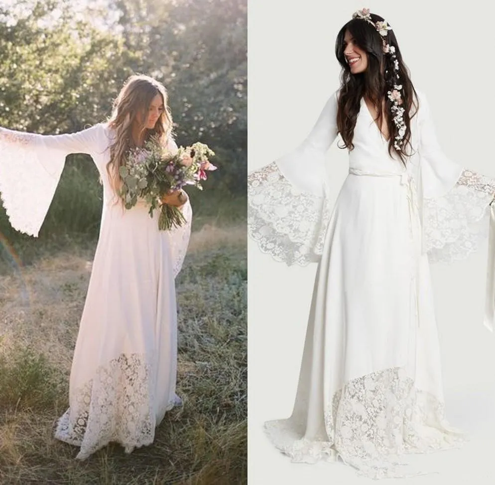 Strand Bröllopsklänningar Plus Storlek Chic Boho Bohemian Long Bell Sleeve Lace Flower Bridal Gowns Hippie Billiga Bröllopsklänning Vestidos de Novia