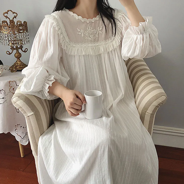 여성 로리타 드레스 공주 Sleepshirts 빈티지 팰리스 스타일 레이스 수 놓은 Nightgowns.victorian Nightdress Lounge 잠옷 Q190420