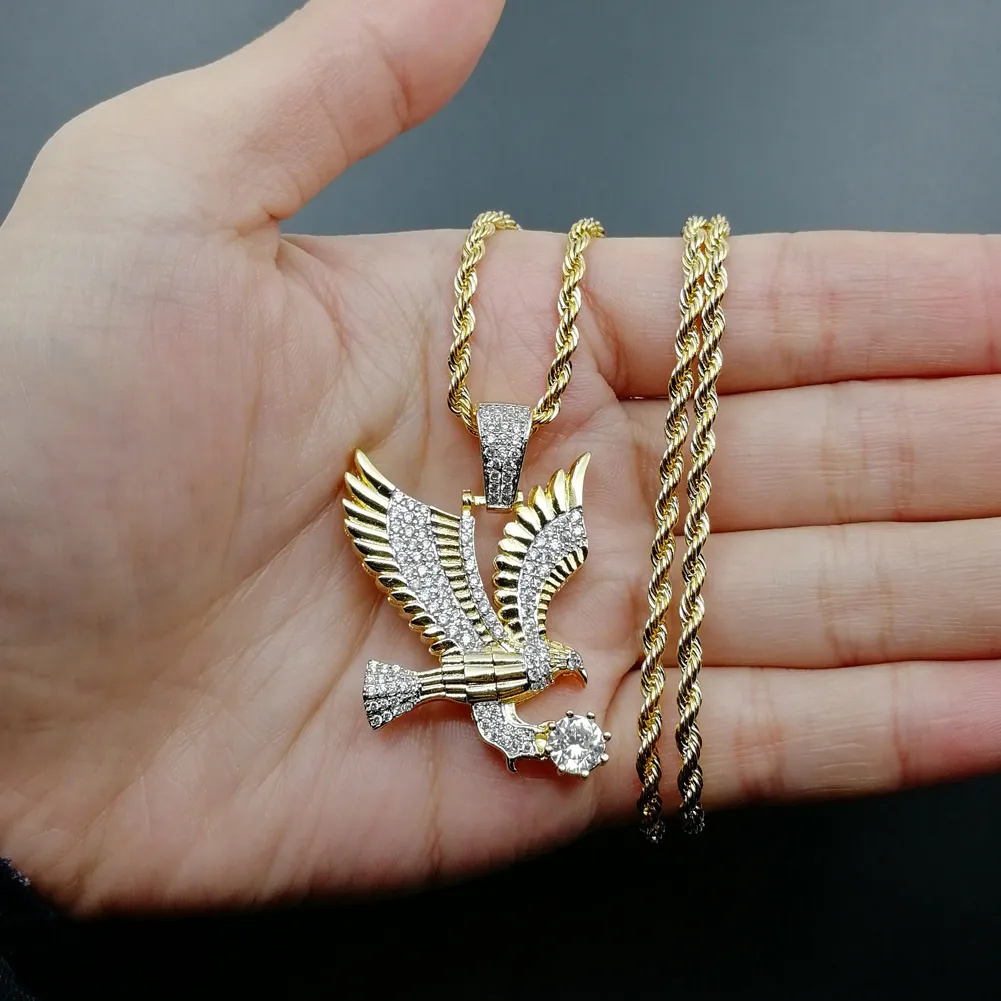 Novos Guys 18K Gold Full Cz Zircônia Cúbica Blingling Hunting Eagle Pingente Colar Hip Hop Iced Diamond Miami Rapper Jóias Presentes Para Homens