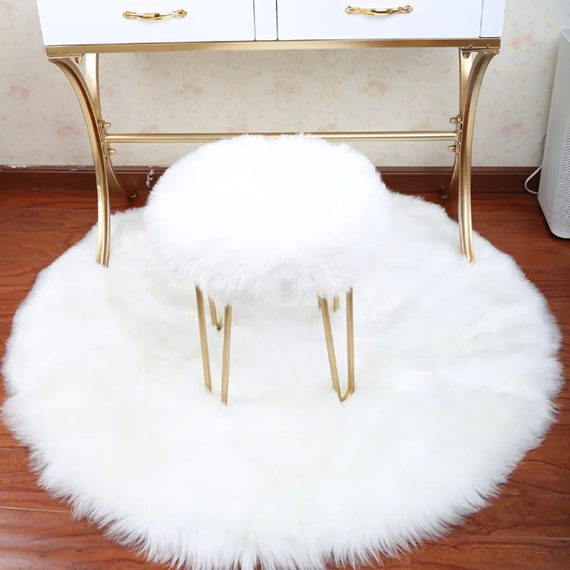Yumuşak Yuvarlak halı Yapay Koyun Postu Kilim Sandalye Örtüsü Yatak Odası Mat Yapay Yün Sıcak Tüylü Halı Koltuk Tekstil Kürk Alan Kilim düğün dekor